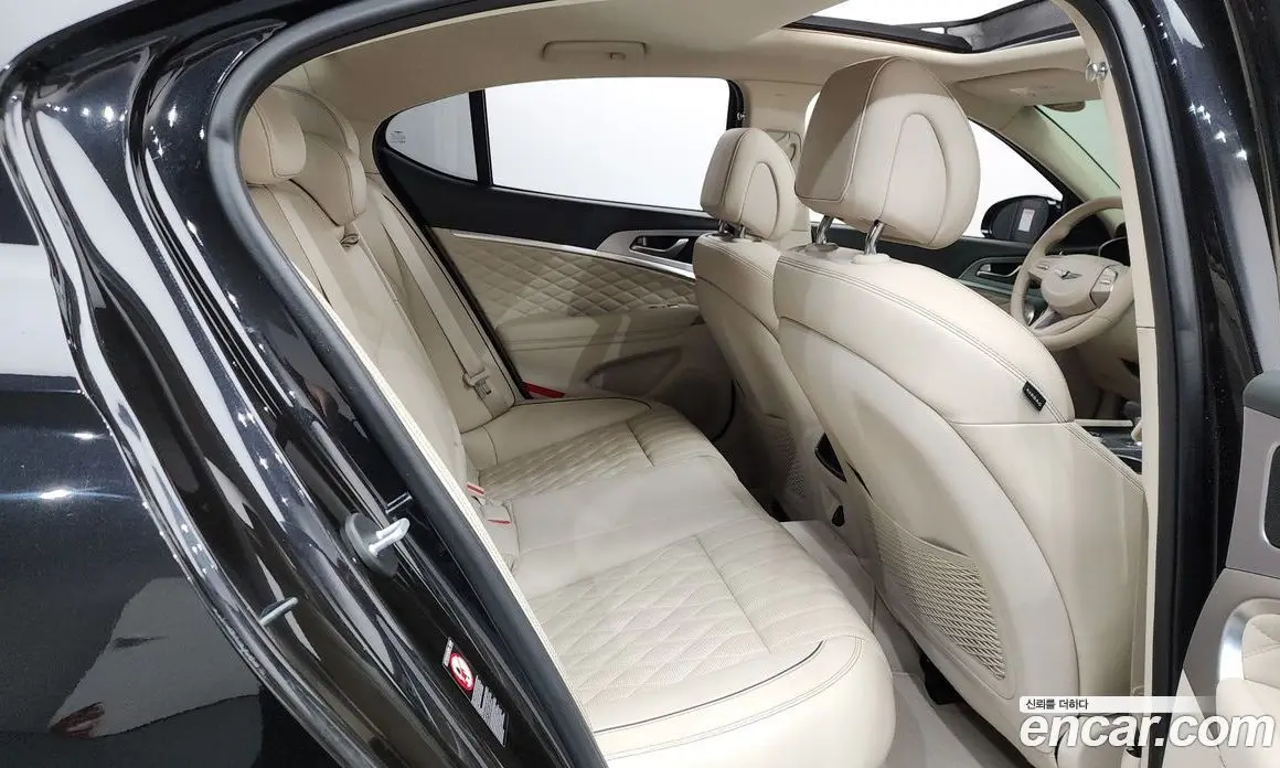 Genesis G70 2019 3.3 автомат (гидро), фото 27 Genesis G70 2019 3.3 автомат (гидро), фото 27
