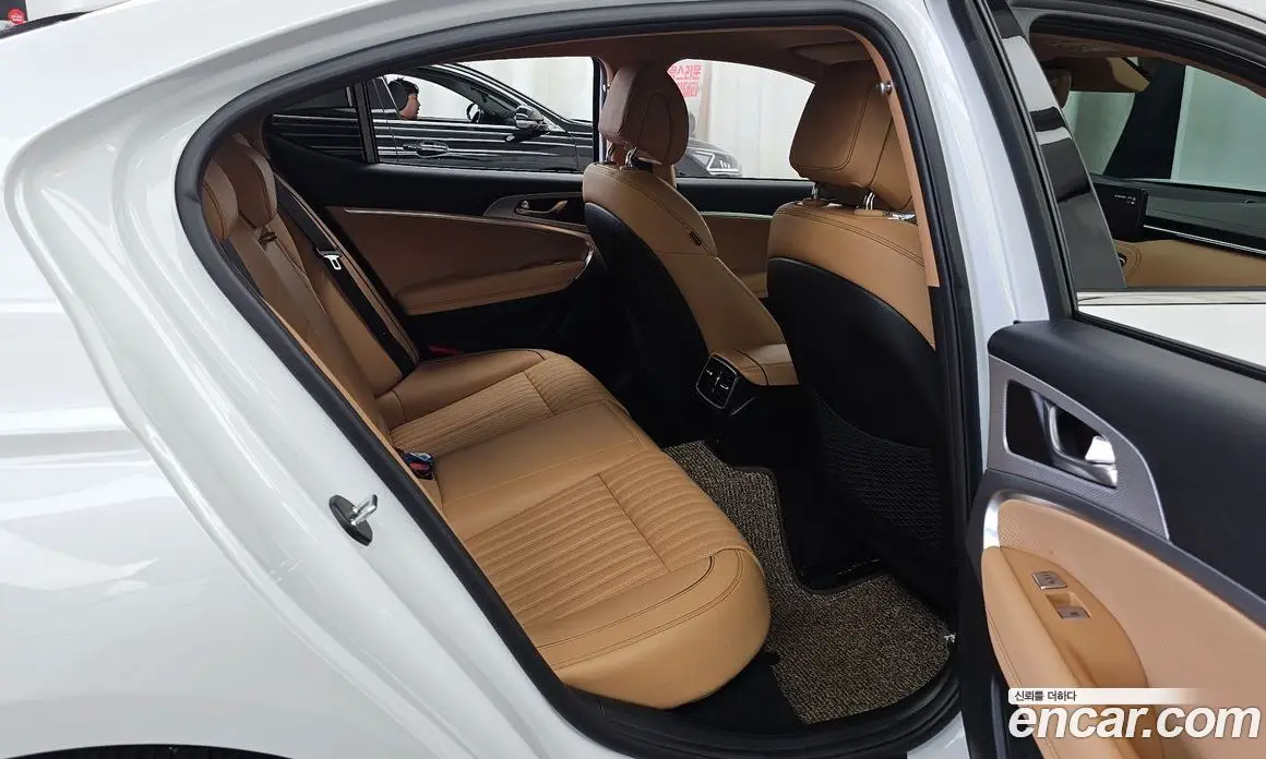 Genesis G70 2021 2.0 автомат (гидро), фото 18 Genesis G70 2021 2.0 автомат (гидро), фото 18
