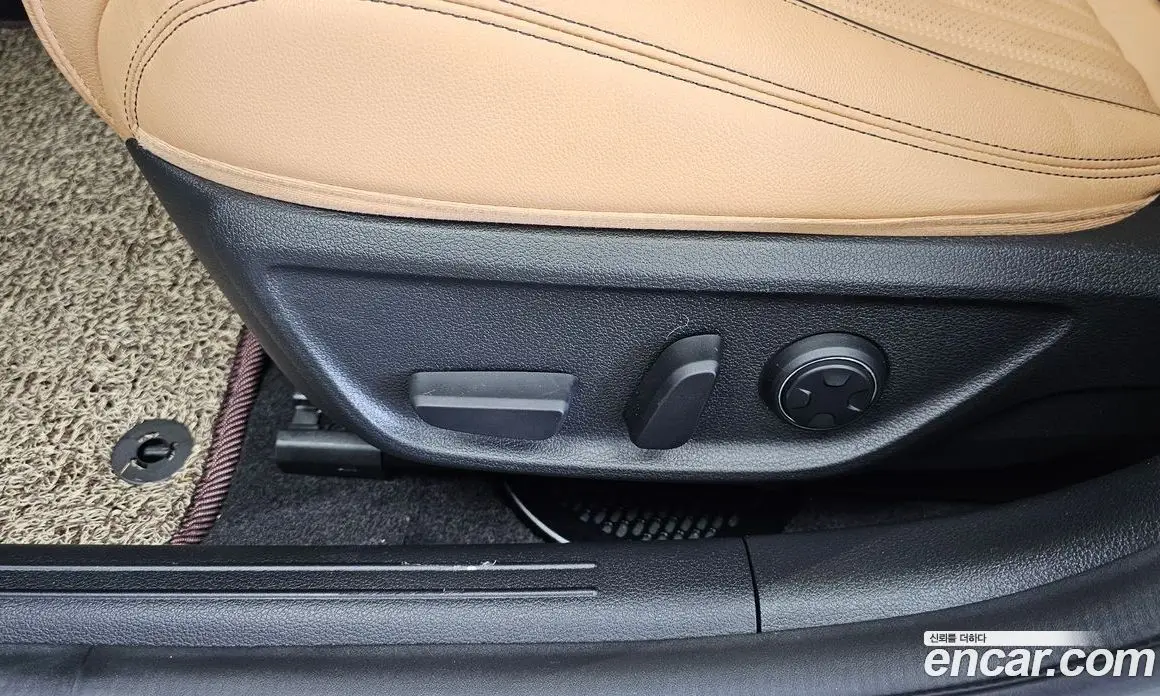 Genesis G70 2021 2.0 автомат (гидро), фото 28 Genesis G70 2021 2.0 автомат (гидро), фото 28