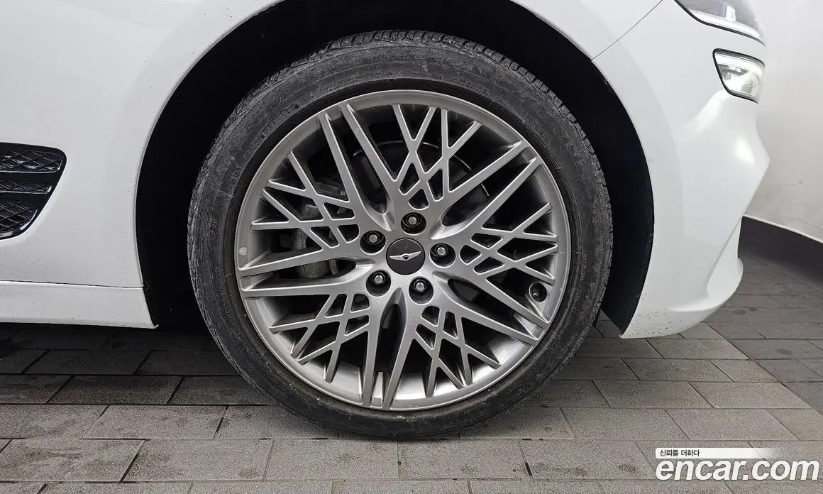 Genesis G70 2021 2.0 автомат (гидро), фото 7 Genesis G70 2021 2.0 автомат (гидро), фото 7