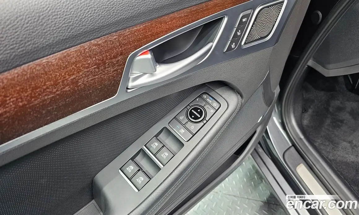 Genesis G80 2018 3.8 автомат (гидро), фото 11 Genesis G80 2018 3.8 автомат (гидро), фото 11
