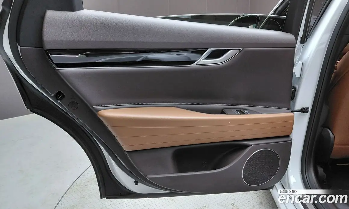 Genesis G80 2023 2.5 автомат (гидро), фото 15
