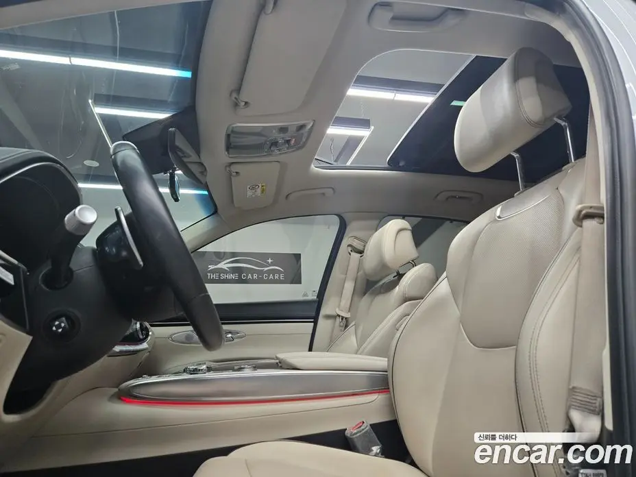 Genesis GV70 2021 2.5 автомат (гидро), фото 20 Genesis GV70 2021 2.5 автомат (гидро), фото 20