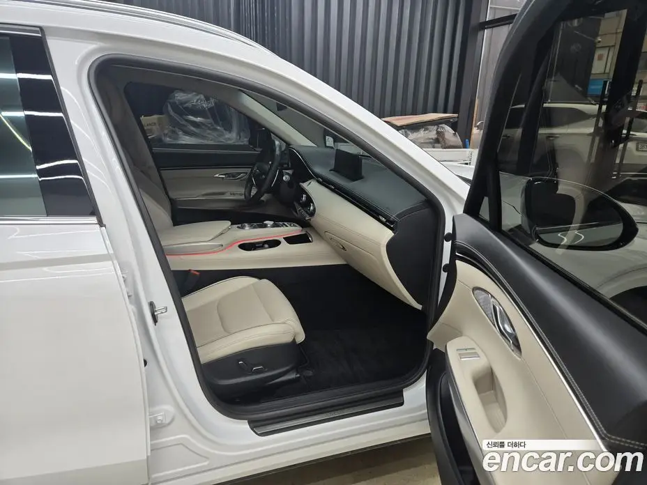 Genesis GV70 2021 2.5 автомат (гидро), фото 7 Genesis GV70 2021 2.5 автомат (гидро), фото 7