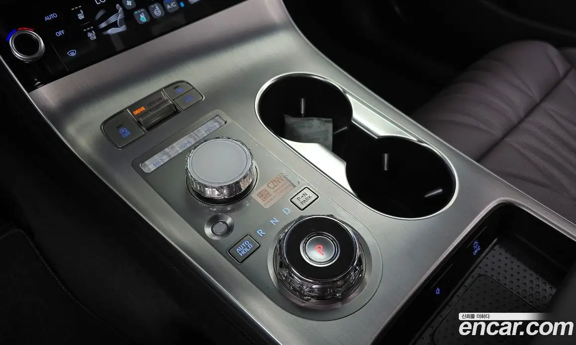 Genesis GV70 2024 2.5 автомат (гидро), фото 12 Genesis GV70 2024 2.5 автомат (гидро), фото 12