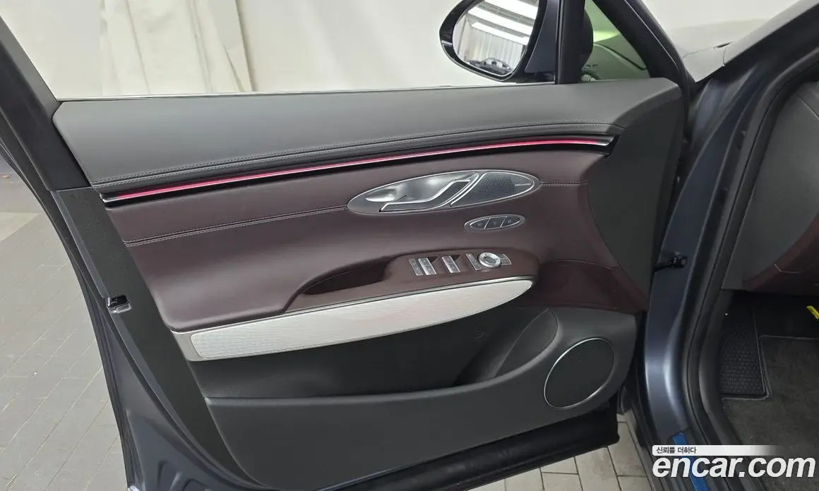 Genesis GV70 2024 2.5 автомат (гидро), фото 14 Genesis GV70 2024 2.5 автомат (гидро), фото 14