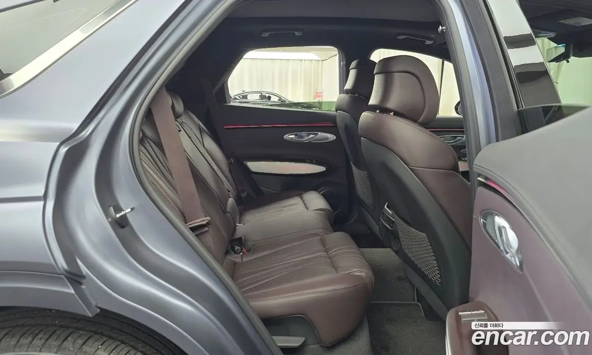 Genesis GV70 2024 2.5 автомат (гидро), фото 18 Genesis GV70 2024 2.5 автомат (гидро), фото 18