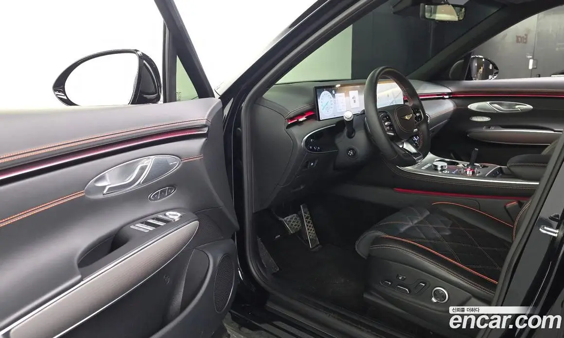 Genesis GV70 2024 2.5 автомат (гидро), фото 13