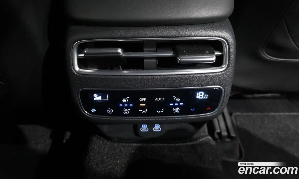 Genesis GV70 2024 2.5 автомат (гидро), фото 25