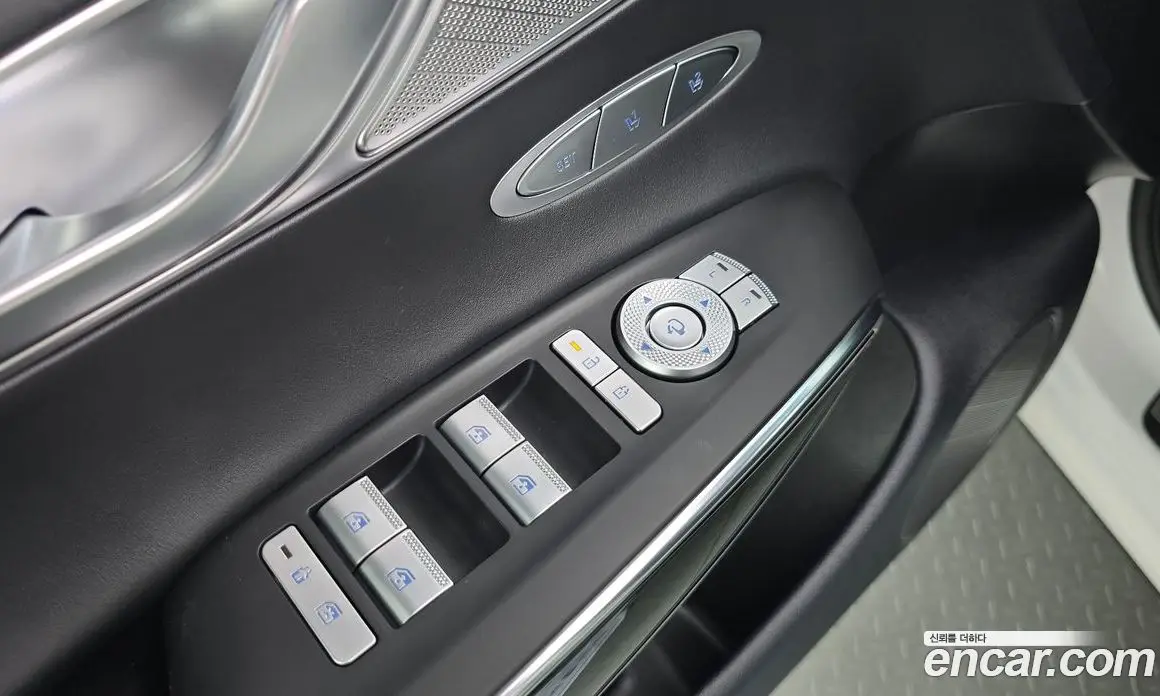 Genesis GV70 2025 2.5 автомат (гидро), фото 27 Genesis GV70 2025 2.5 автомат (гидро), фото 27