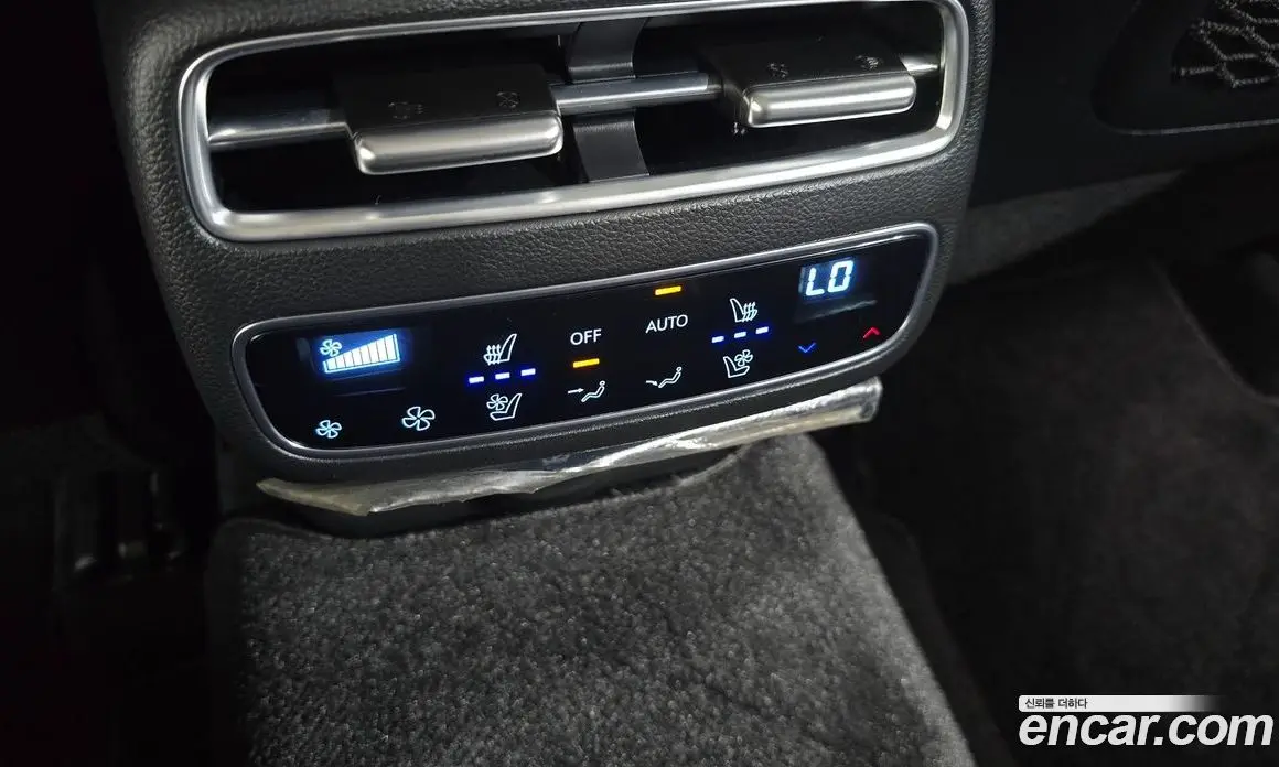 Genesis GV70 2025 2.5 автомат (гидро), фото 28 Genesis GV70 2025 2.5 автомат (гидро), фото 28