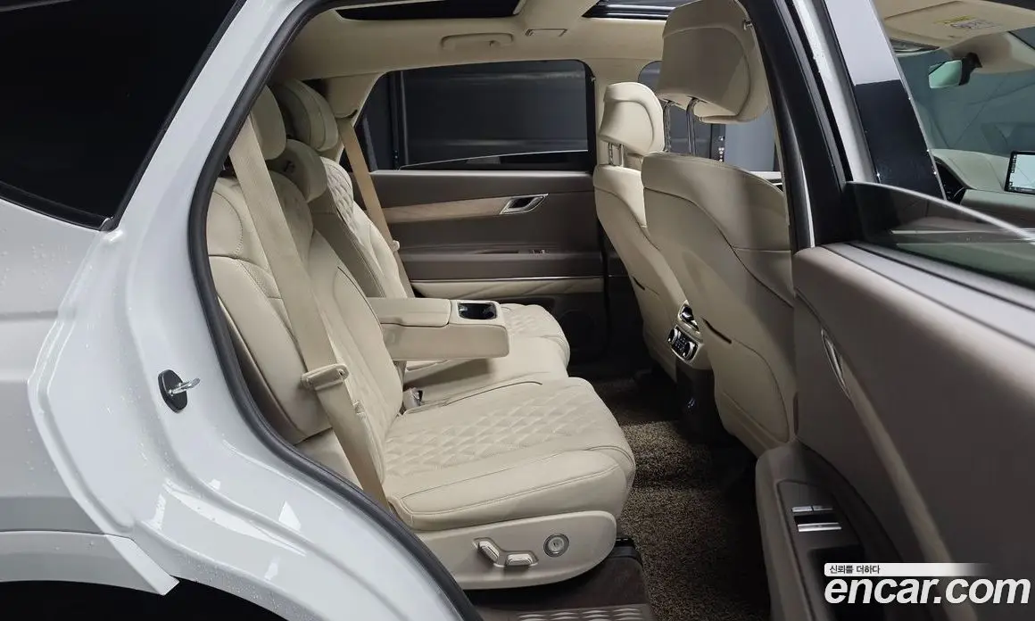 Genesis GV80 2023 2.5 автомат (гидро), фото 12 Genesis GV80 2023 2.5 автомат (гидро), фото 12
