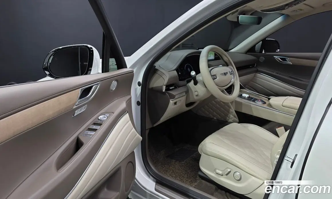 Genesis GV80 2023 2.5 автомат (гидро), фото 10 Genesis GV80 2023 2.5 автомат (гидро), фото 10