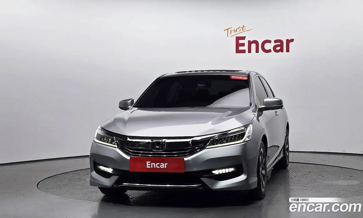 Honda Accord 2016 2.4 автомат (гидро), фото 2 Honda Accord 2016 2.4 автомат (гидро), фото 2