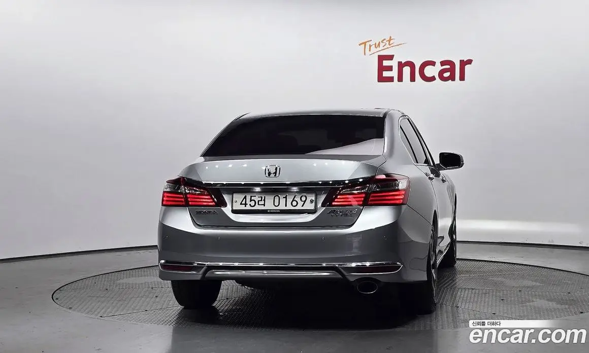 Honda Accord 2016 2.4 автомат (гидро), фото 3 Honda Accord 2016 2.4 автомат (гидро), фото 3