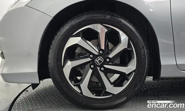 Honda Accord 2016 2.4 автомат (гидро), миниатюра 4 Honda Accord 2016 2.4 автомат (гидро), миниатюра 4
