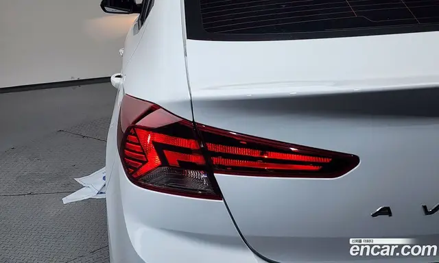 Hyundai Avante 2020 1.6 автомат (гидро), миниатюра 9 Hyundai Avante 2020 1.6 автомат (гидро), миниатюра 9