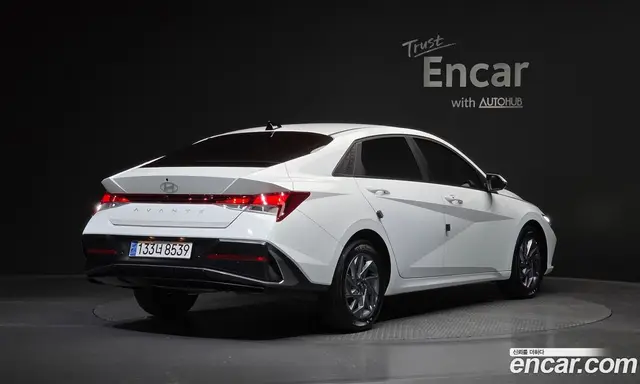 Hyundai Avante 2024 1.6 автомат (гидро), миниатюра 2