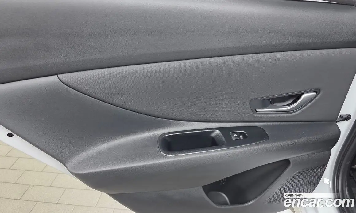 Hyundai Avante 2024 1.6 автомат (гидро), фото 15