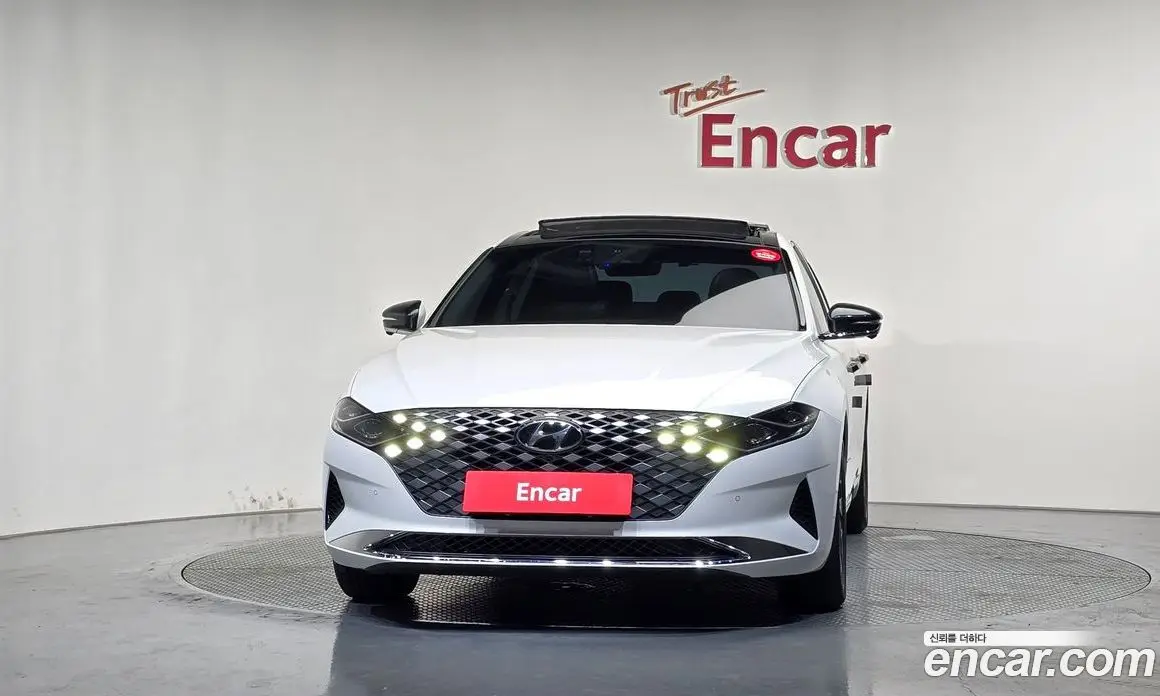 Hyundai Grandeur 2022 2.4 автомат (гидро), фото 3 Hyundai Grandeur 2022 2.4 автомат (гидро), фото 3