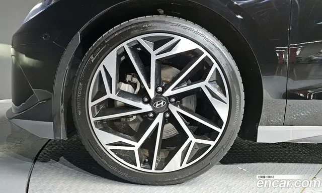 Hyundai Ioniq 6 2024 0.1 автомат (гидро), миниатюра 5