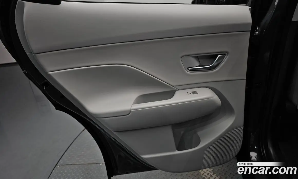 Hyundai Kona 2024 1.6 автомат (гидро), фото 14