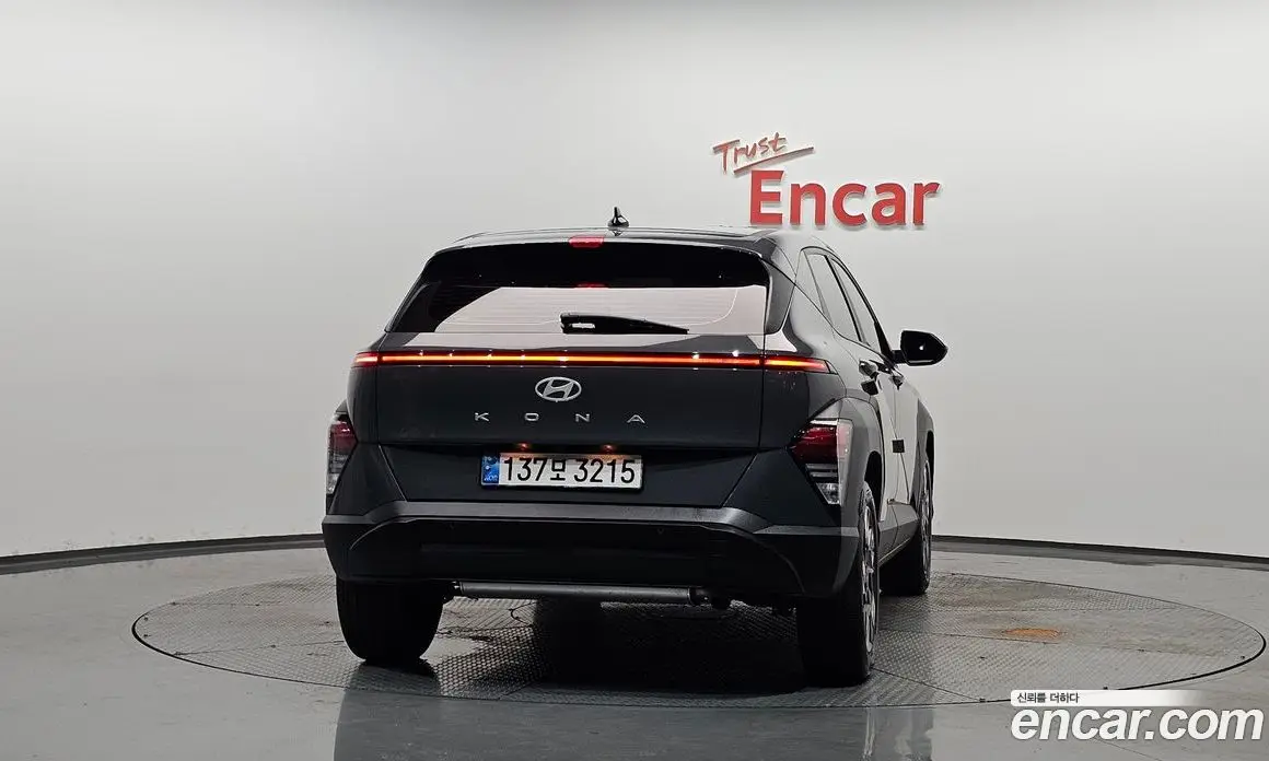 Hyundai Kona 2024 1.6 автомат (гидро), фото 3