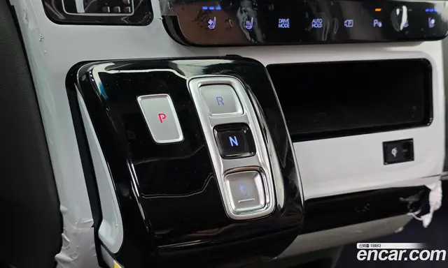 Hyundai Staria 2025 2.2 автомат (гидро), миниатюра 12