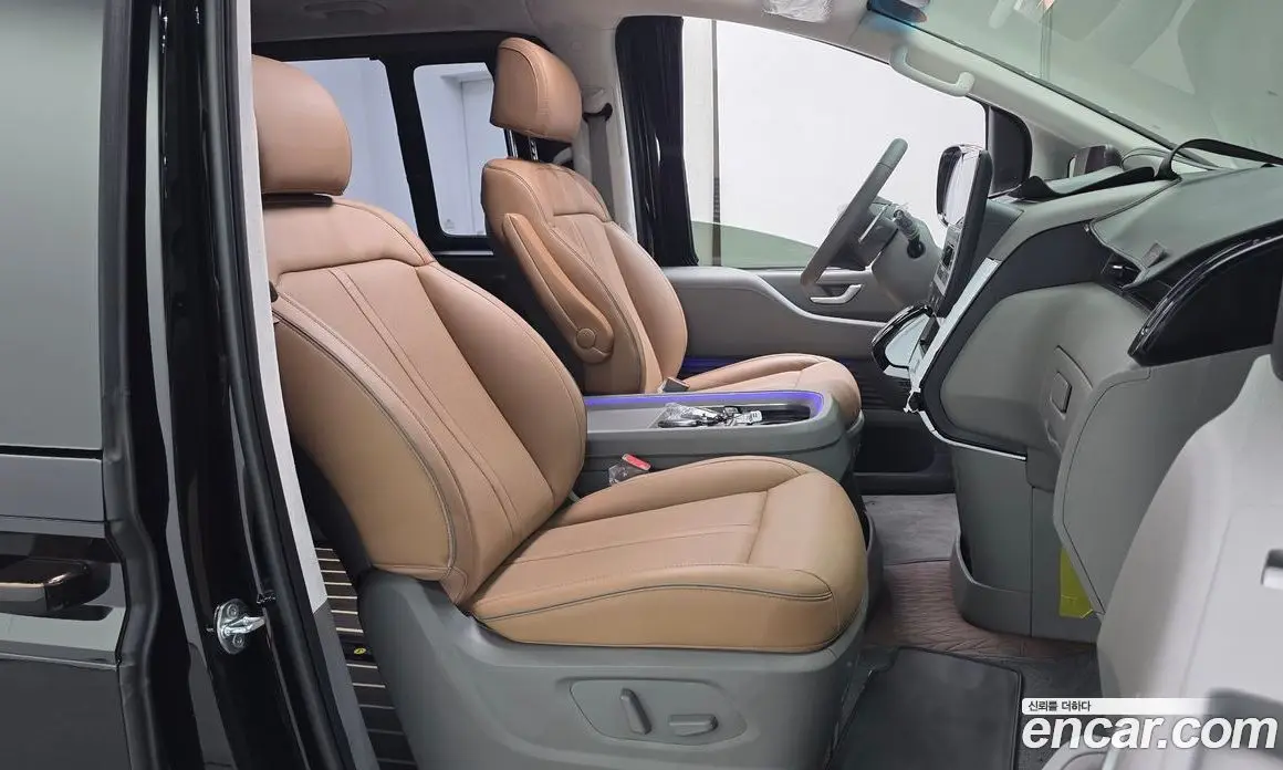 Hyundai Staria 2025 2.2 автомат (гидро), фото 16 Hyundai Staria 2025 2.2 автомат (гидро), фото 16
