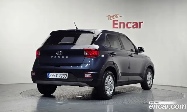 Hyundai Venue 2020 1.6 автомат (гидро), миниатюра 1