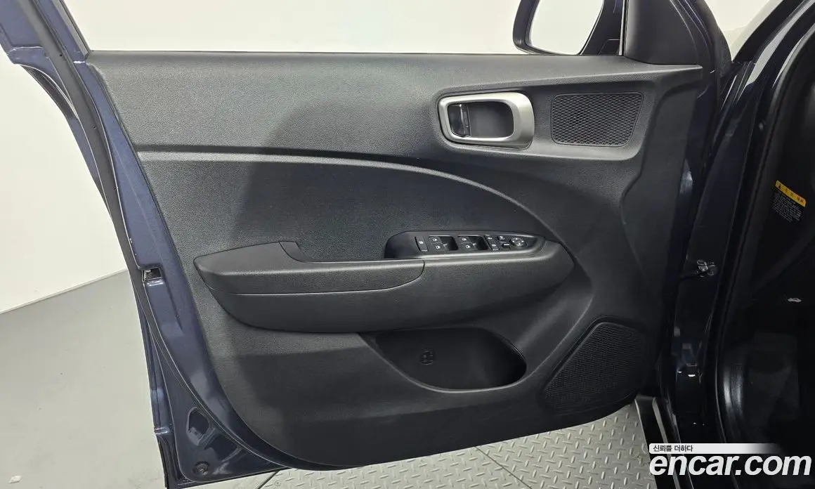 Hyundai Venue 2020 1.6 автомат (гидро), фото 13