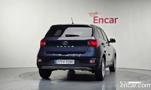 Hyundai Venue 2020 1.6 автомат (гидро), миниатюра 3