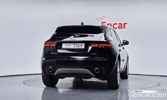 Jaguar E-Pace 2018 2.0 автомат (гидро), миниатюра 4