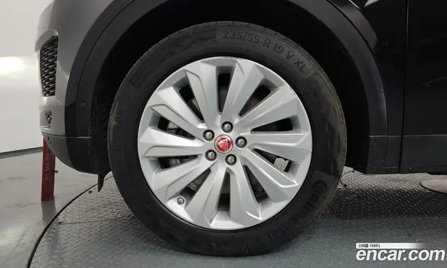Jaguar E-Pace 2018 2.0 автомат (гидро), миниатюра 5
