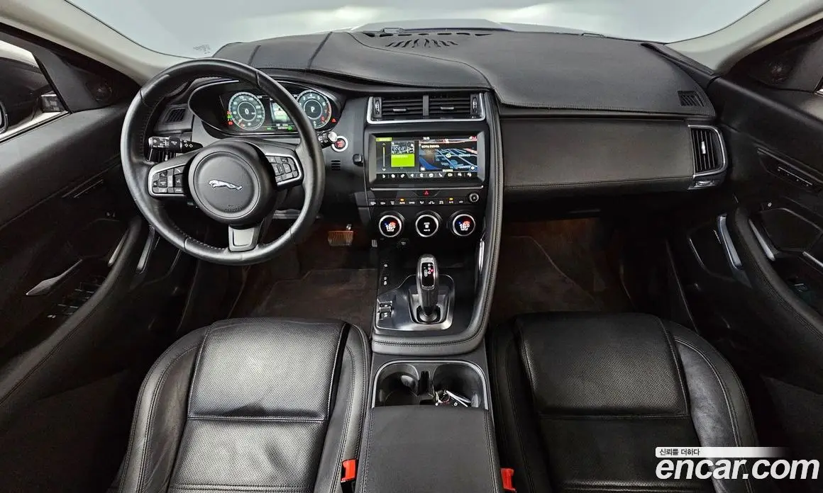 Jaguar E-Pace 2018 2.0 автомат (гидро), фото 10