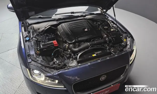 Jaguar XF 2016 2.0 автомат (гидро), миниатюра 6 Jaguar XF 2016 2.0 автомат (гидро), миниатюра 6