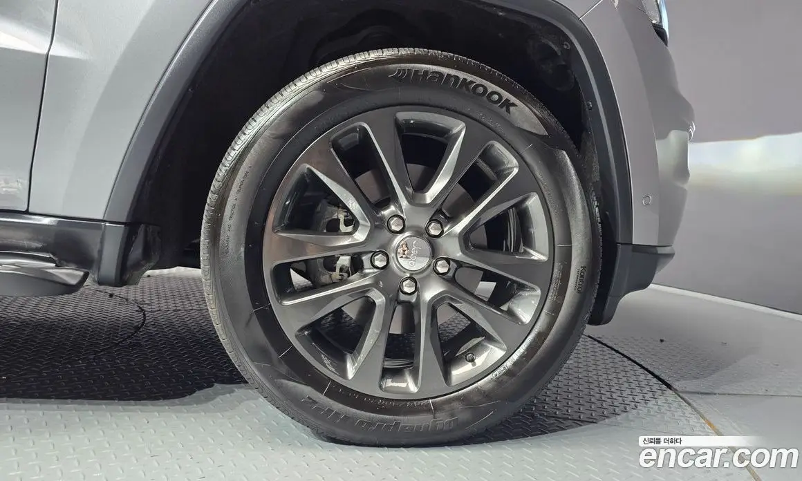 Jeep Cherokee 2017 3.6 автомат (гидро), фото 7 Jeep Cherokee 2017 3.6 автомат (гидро), фото 7
