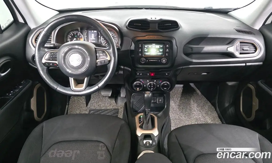 Jeep Renegade 2016 2.4 автомат (гидро), фото 7 Jeep Renegade 2016 2.4 автомат (гидро), фото 7