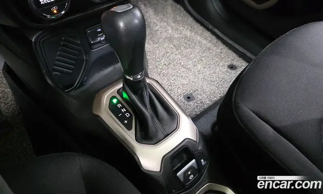 Jeep Renegade 2016 2.4 автомат (гидро), миниатюра 9 Jeep Renegade 2016 2.4 автомат (гидро), миниатюра 9
