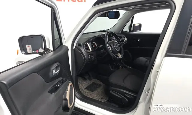 Jeep Renegade 2016 2.4 автомат (гидро), миниатюра 10 Jeep Renegade 2016 2.4 автомат (гидро), миниатюра 10