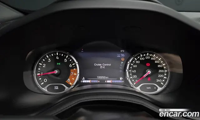Jeep Renegade 2021 2.4 автомат (гидро), миниатюра 8 Jeep Renegade 2021 2.4 автомат (гидро), миниатюра 8