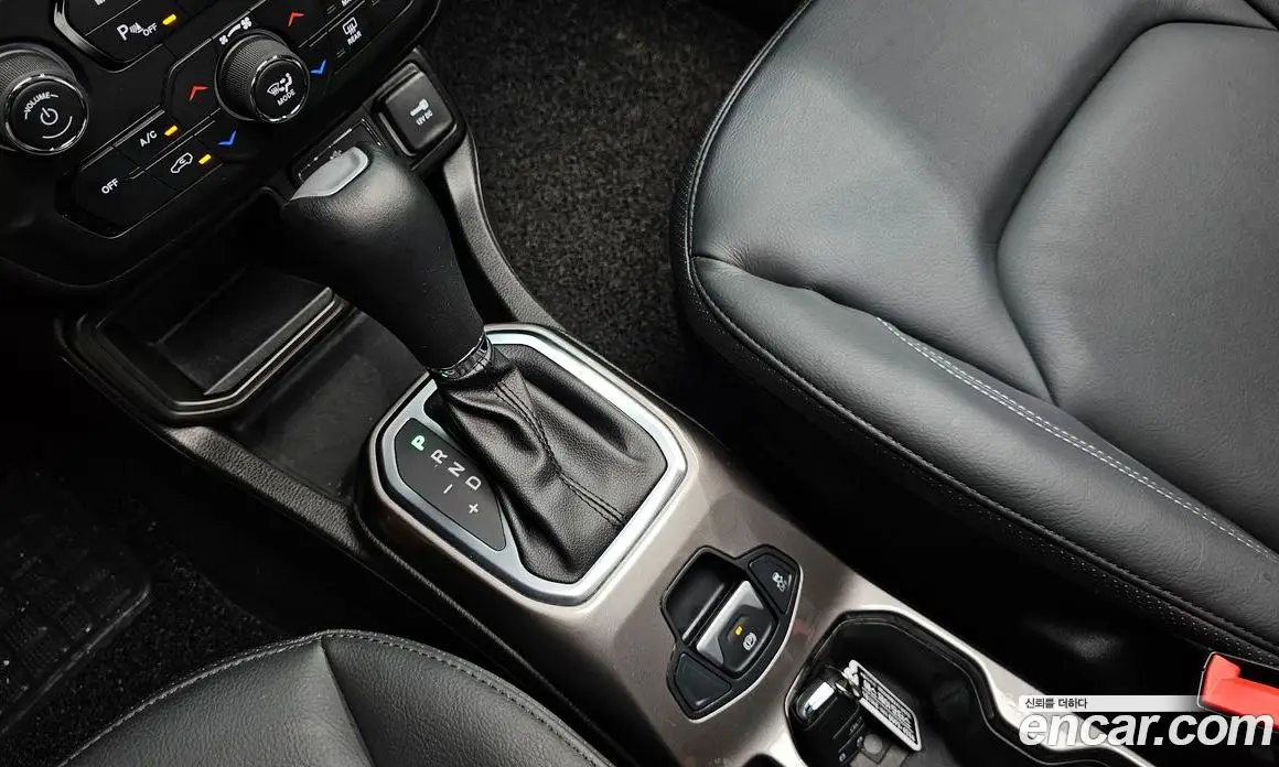 Jeep Renegade 2021 2.4 автомат (гидро), фото 11 Jeep Renegade 2021 2.4 автомат (гидро), фото 11