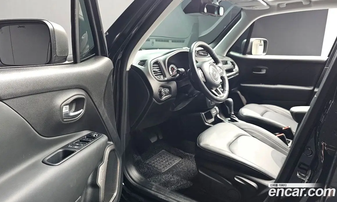 Jeep Renegade 2021 2.4 автомат (гидро), фото 12 Jeep Renegade 2021 2.4 автомат (гидро), фото 12