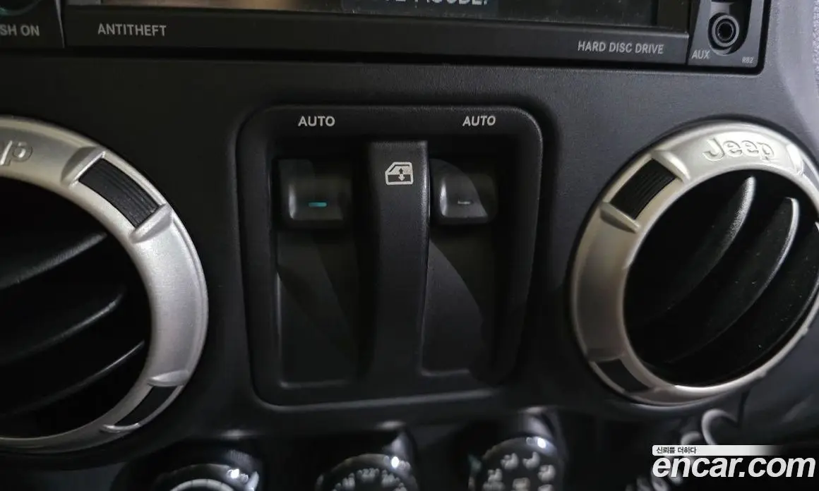 Jeep Wrangler 2013 2.8 автомат (гидро), фото 15 Jeep Wrangler 2013 2.8 автомат (гидро), фото 15