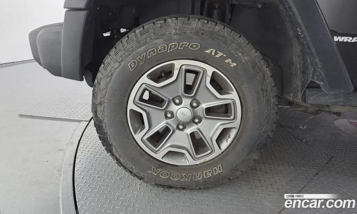 Jeep Wrangler 2013 2.8 автомат (гидро), фото 5 Jeep Wrangler 2013 2.8 автомат (гидро), фото 5