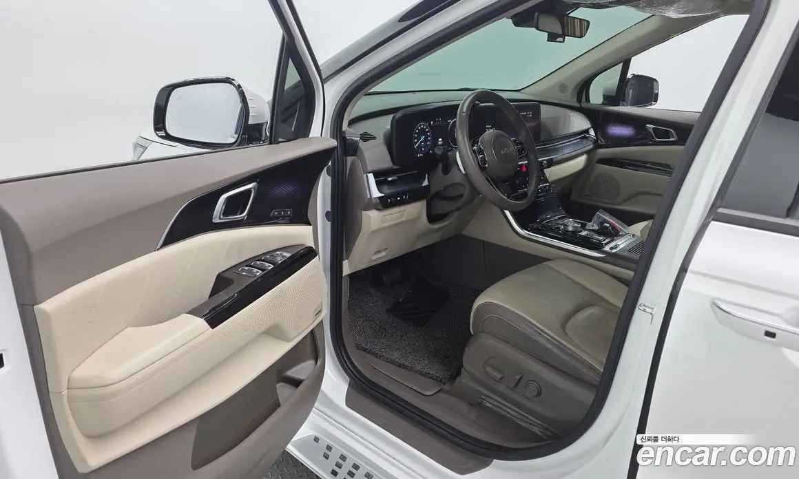 Kia Carnival 2023 2.2 автомат (гидро), фото 13