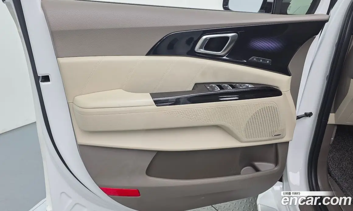 Kia Carnival 2023 2.2 автомат (гидро), фото 15
