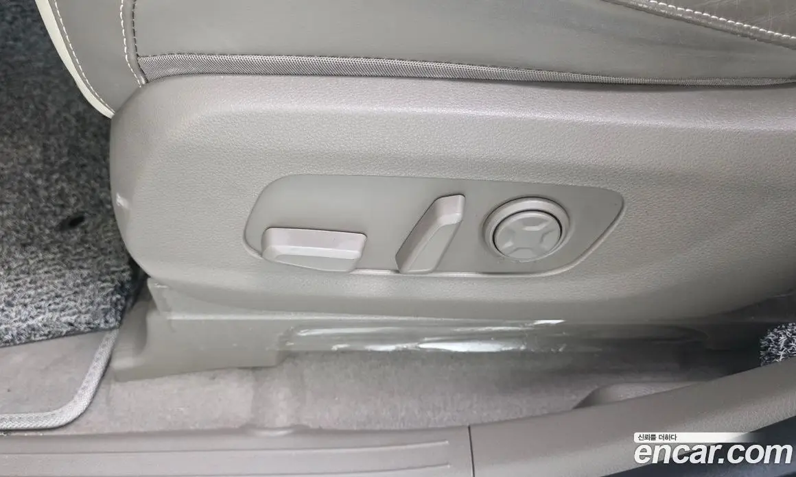 Kia Carnival 2023 2.2 автомат (гидро), фото 33