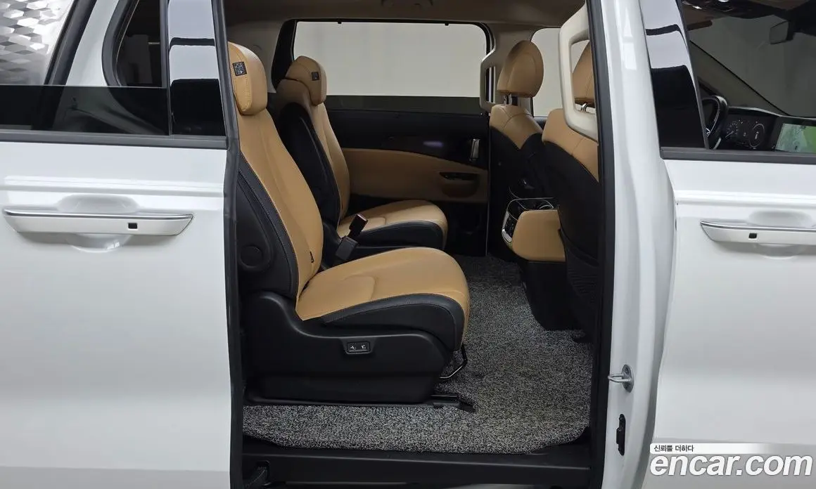 Kia Carnival 2023 3.5 автомат (гидро), фото 16 Kia Carnival 2023 3.5 автомат (гидро), фото 16