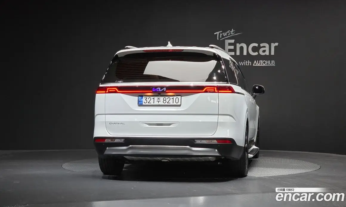 Kia Carnival 2023 3.5 автомат (гидро), фото 3 Kia Carnival 2023 3.5 автомат (гидро), фото 3